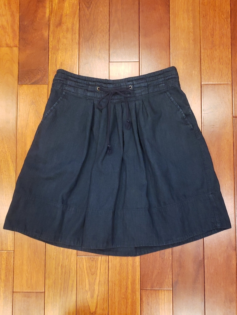 Skirt Medium Women's Pull On Denim. A New Day brand